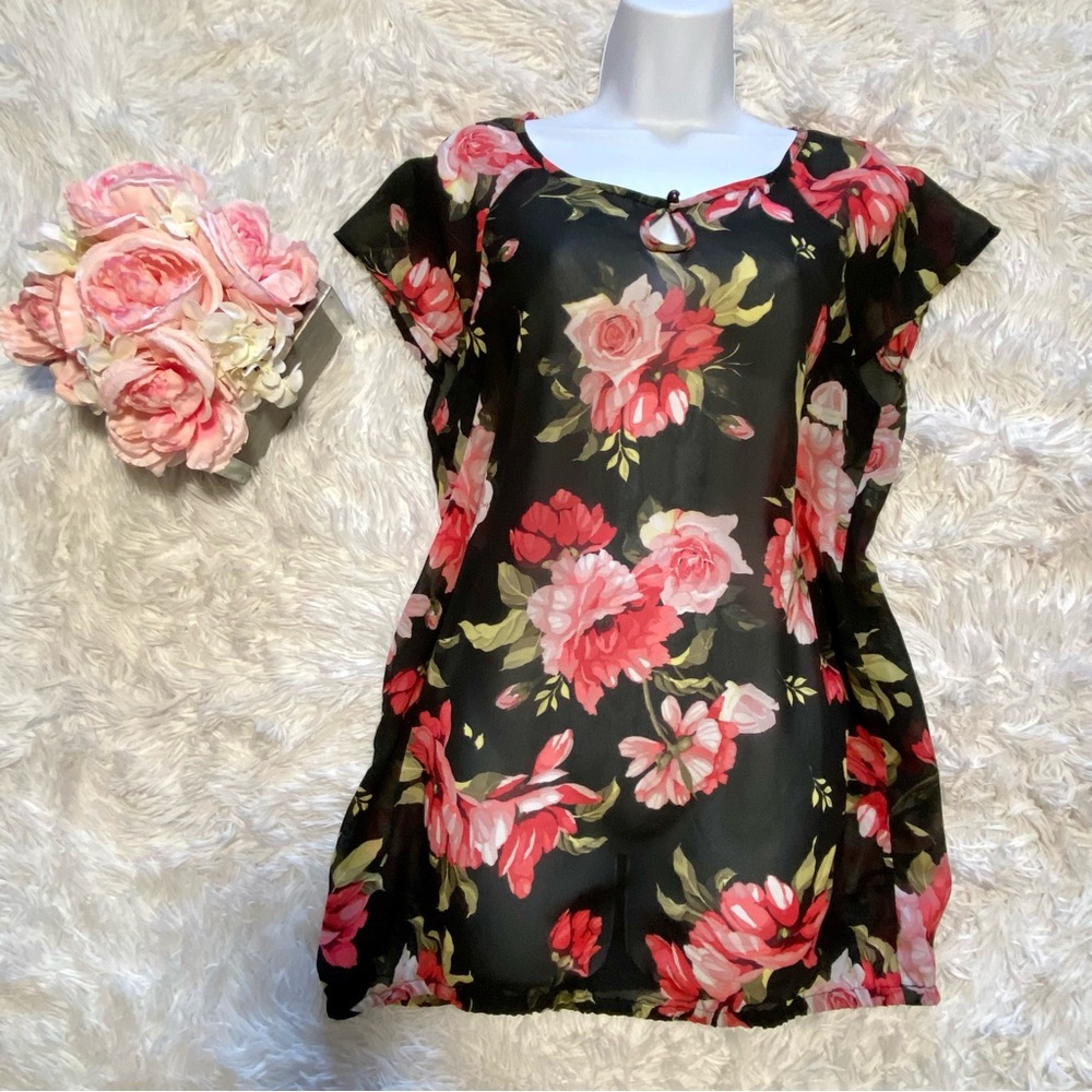 Alisha & Chloe women’s keyhole Floral Blouse top, size 1X